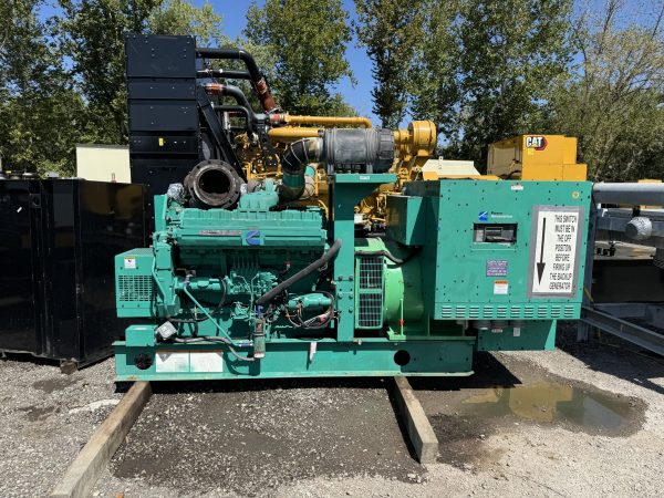 2002 Cummins DFHA 750kW Diesel Generator Set – Open Skid, 1200A Breaker, 1,243 Hours