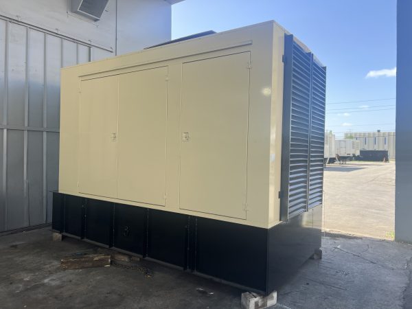 Low hours 2006 Kohler 450REOZD4 450kW Diesel Generator Set – MTU Engine