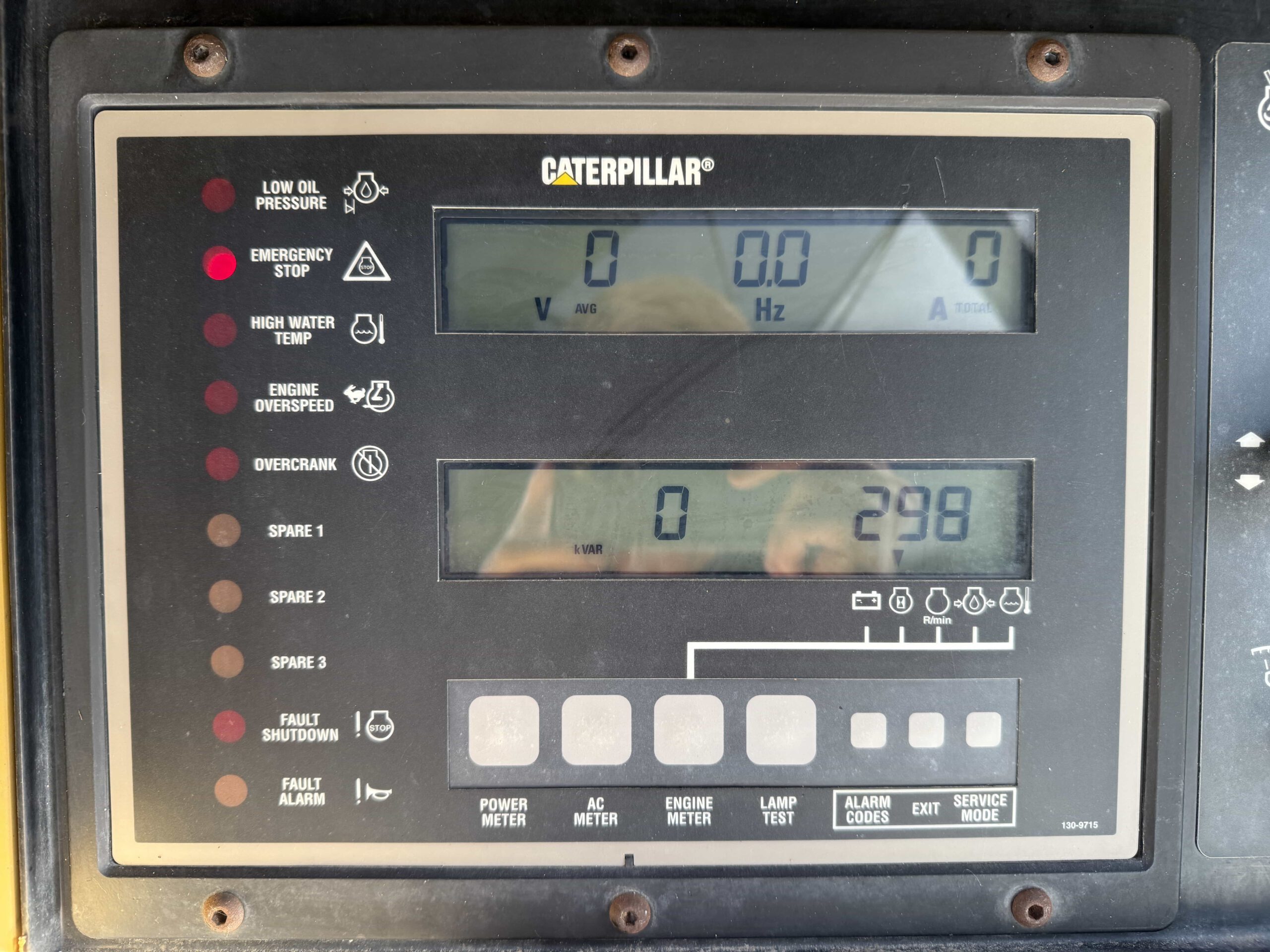 1999-CAT-3412-600kW-Control-Panel-Closeup-IMG_0306.jpg-scaled