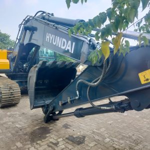 2025 Hyundai R210 Excavator Zero Hours