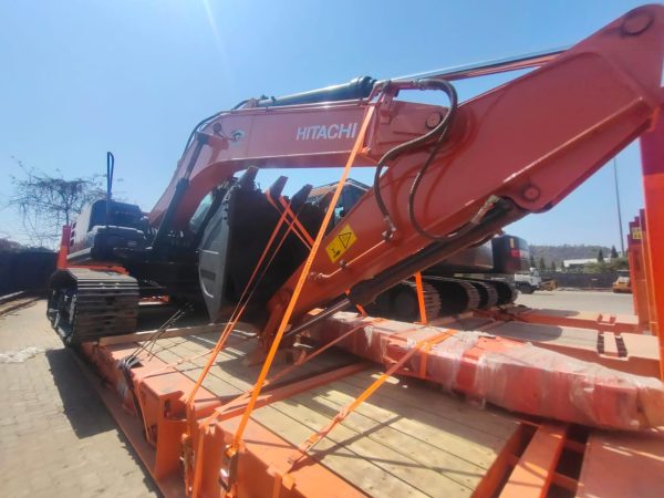 2025 Hitachi ZAXIS 220 LC Excavator Zero Hours
