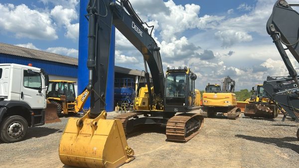 2022 John Deere 210G Excavator 3718 Hours