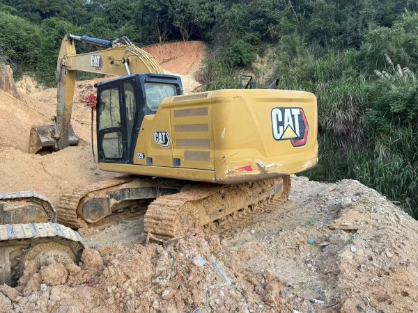 2021 Caterpillar 323 Excavator 3990 Hours