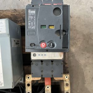 Used Schneider 600A Automatic Breaker